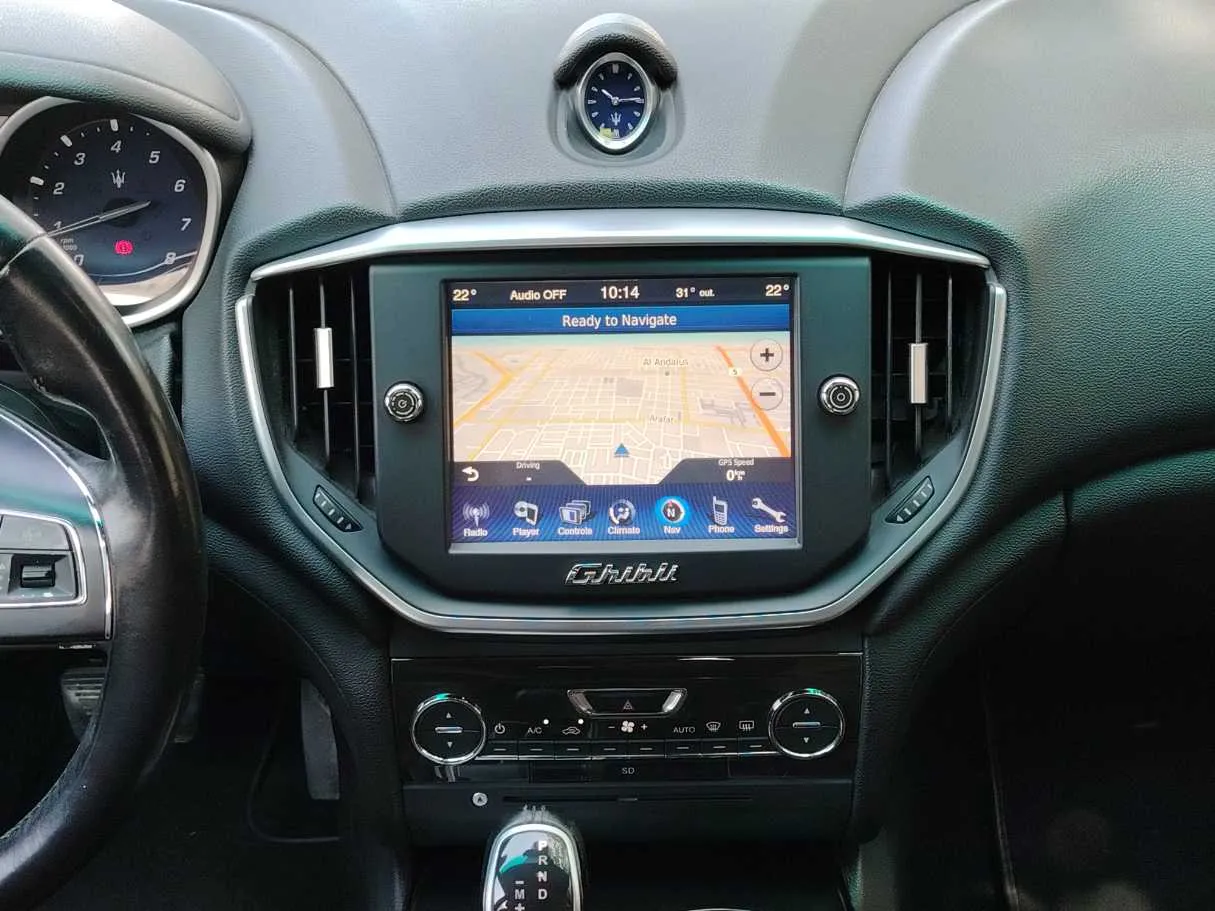 Car image 23