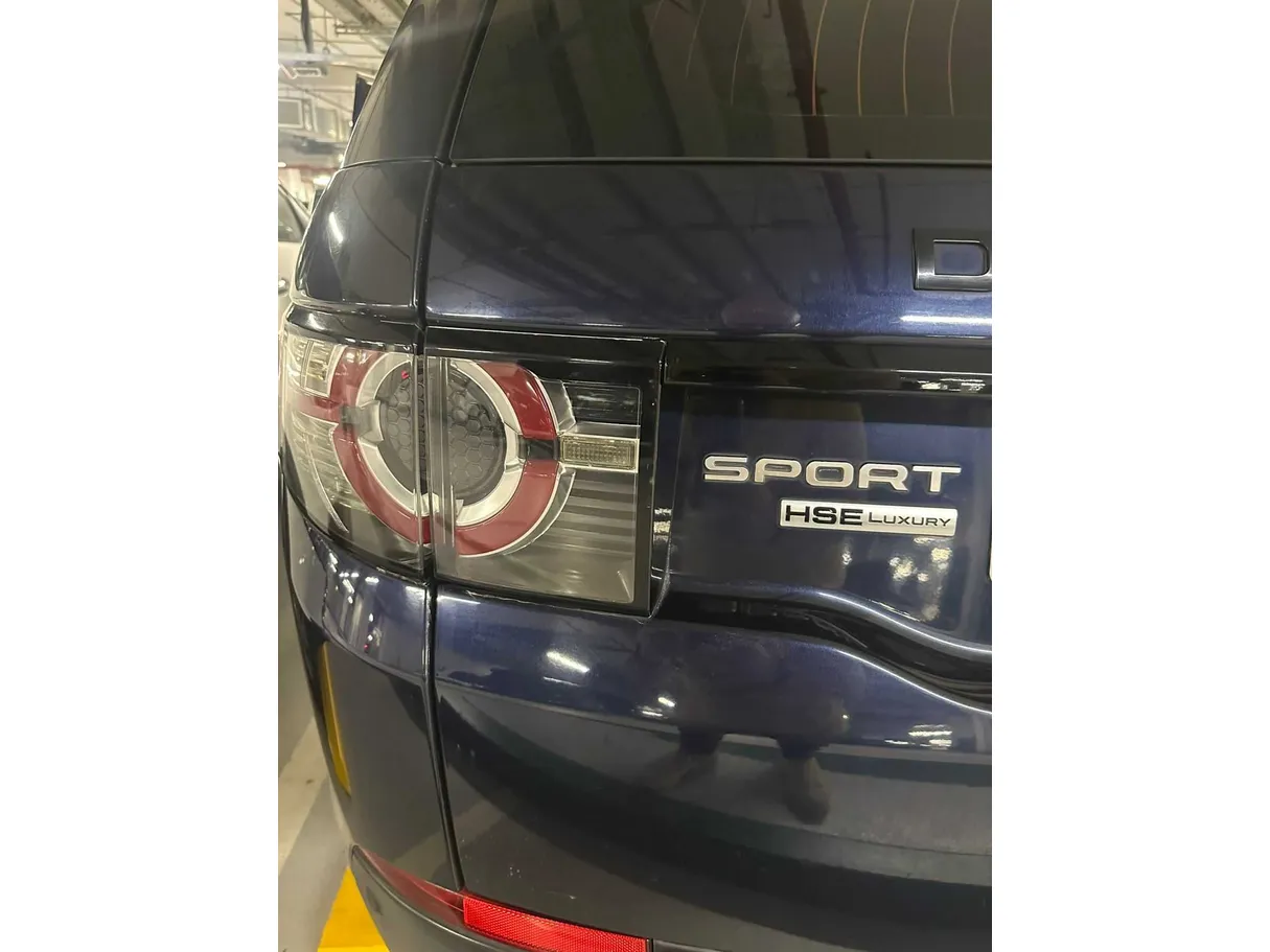 Car image 30