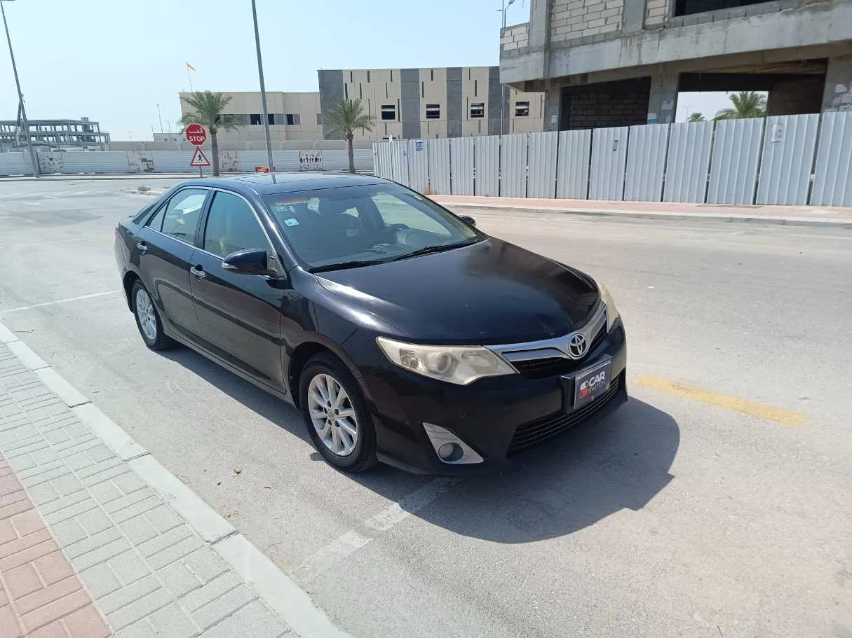 Car image 3