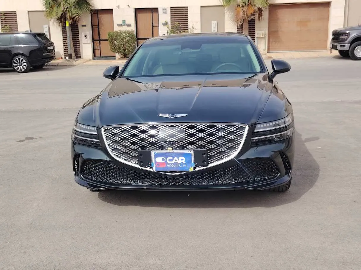 Car image 2