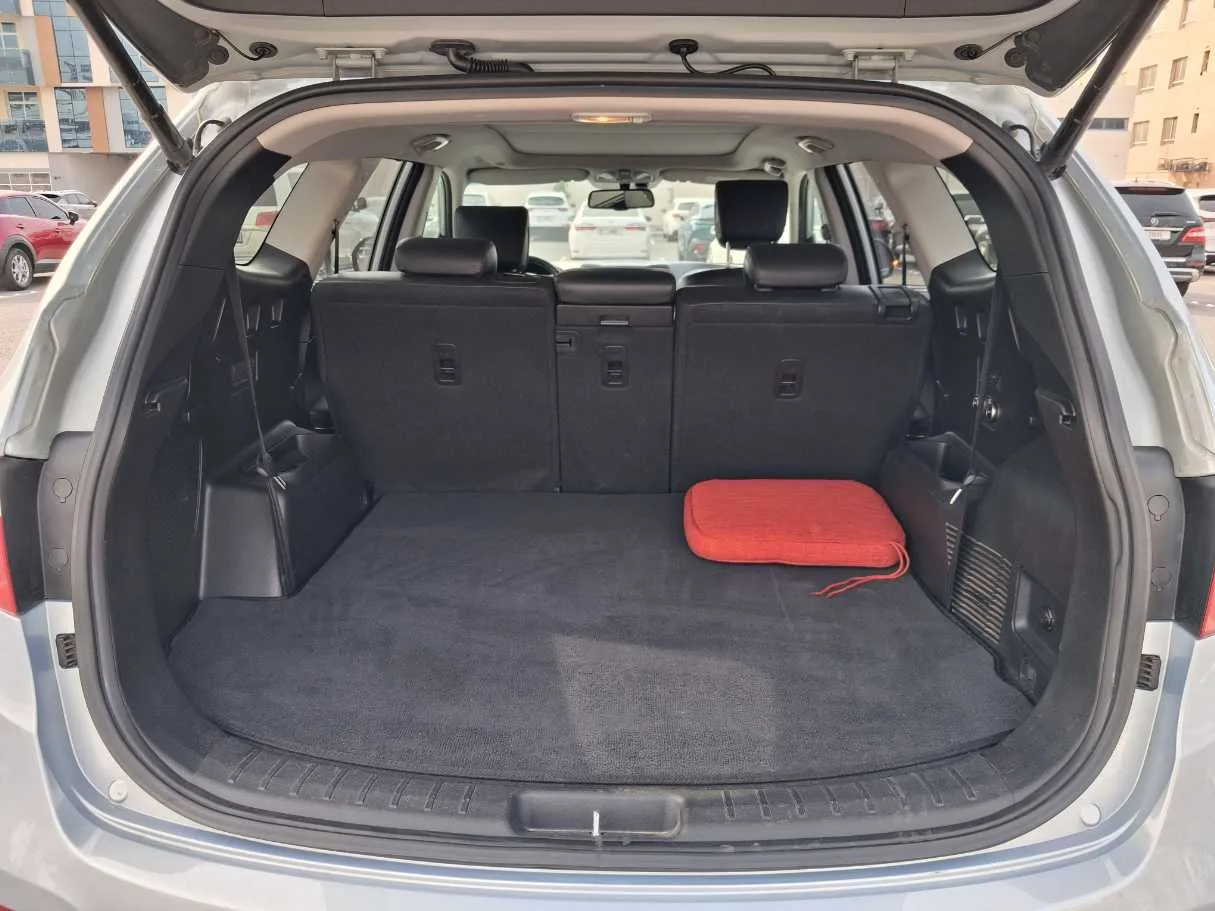 Car image 21