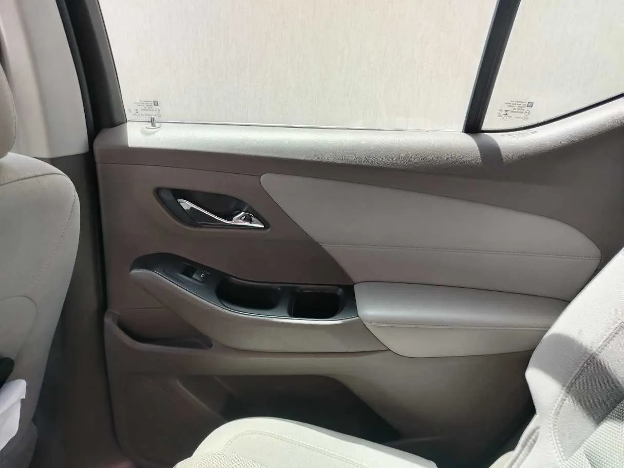 Car image 31