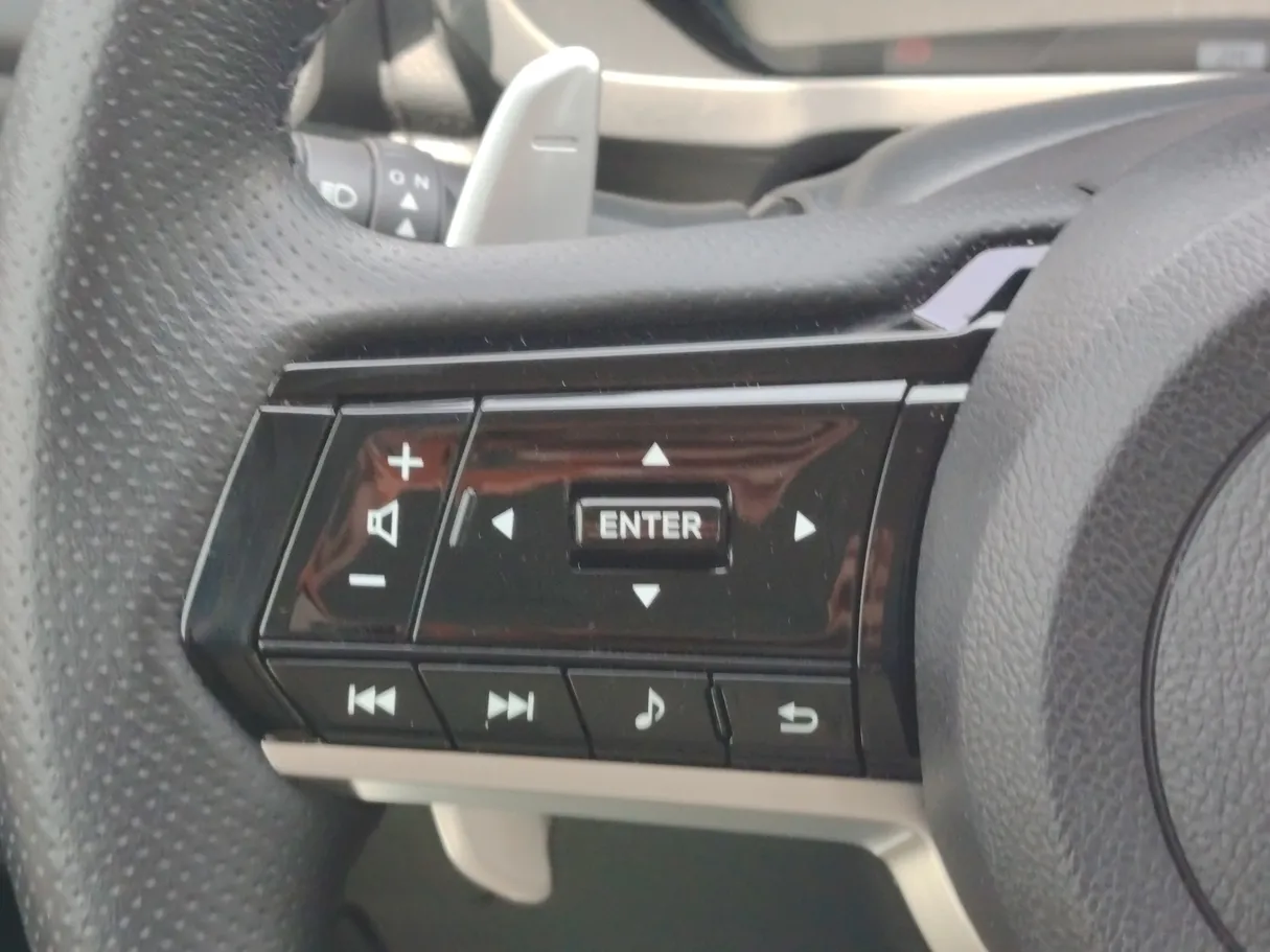 Car image 26