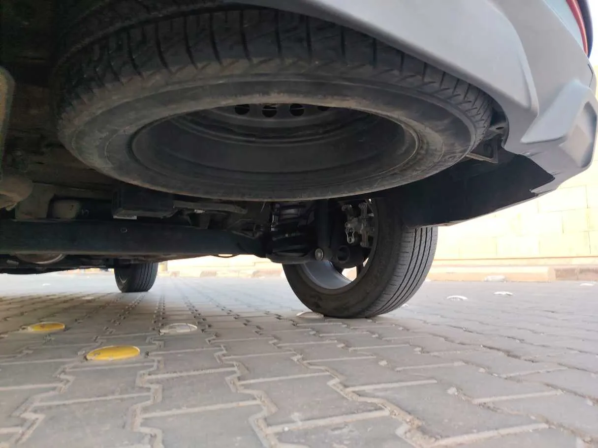 Car image 28