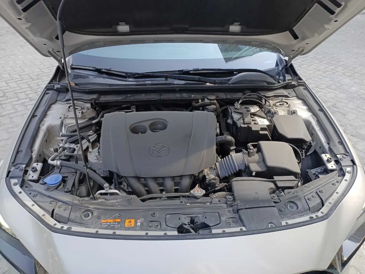 Car image 27