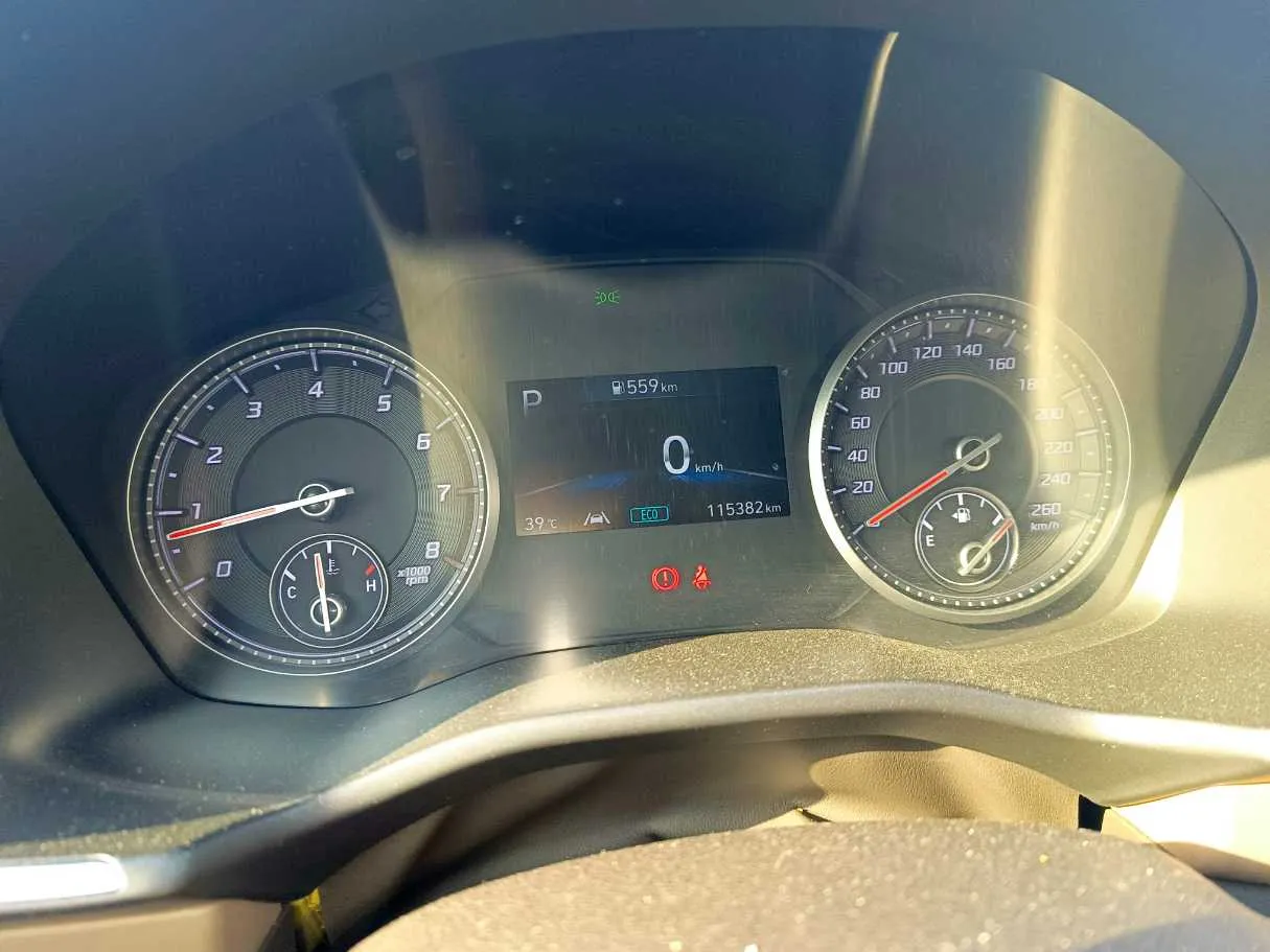 Car image 27