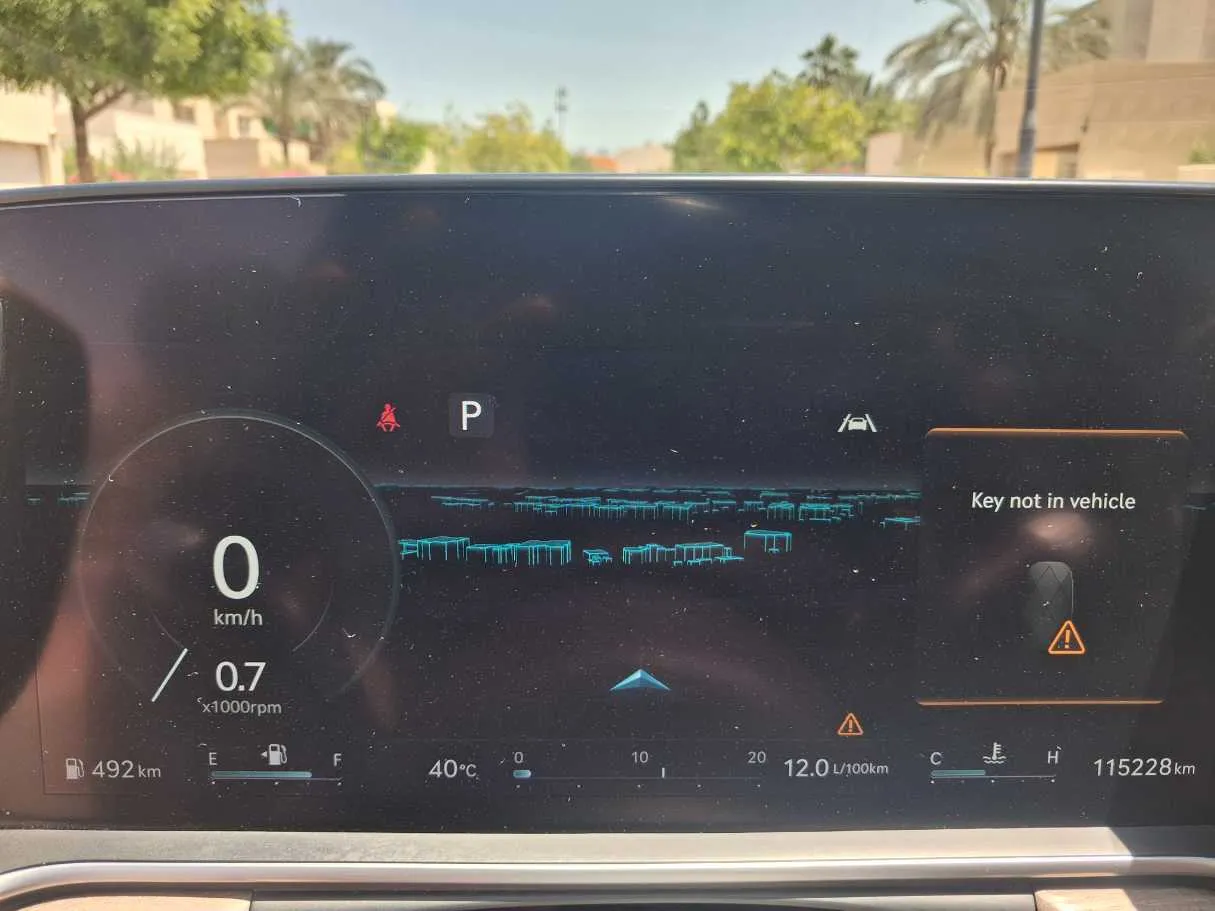 Car image 19