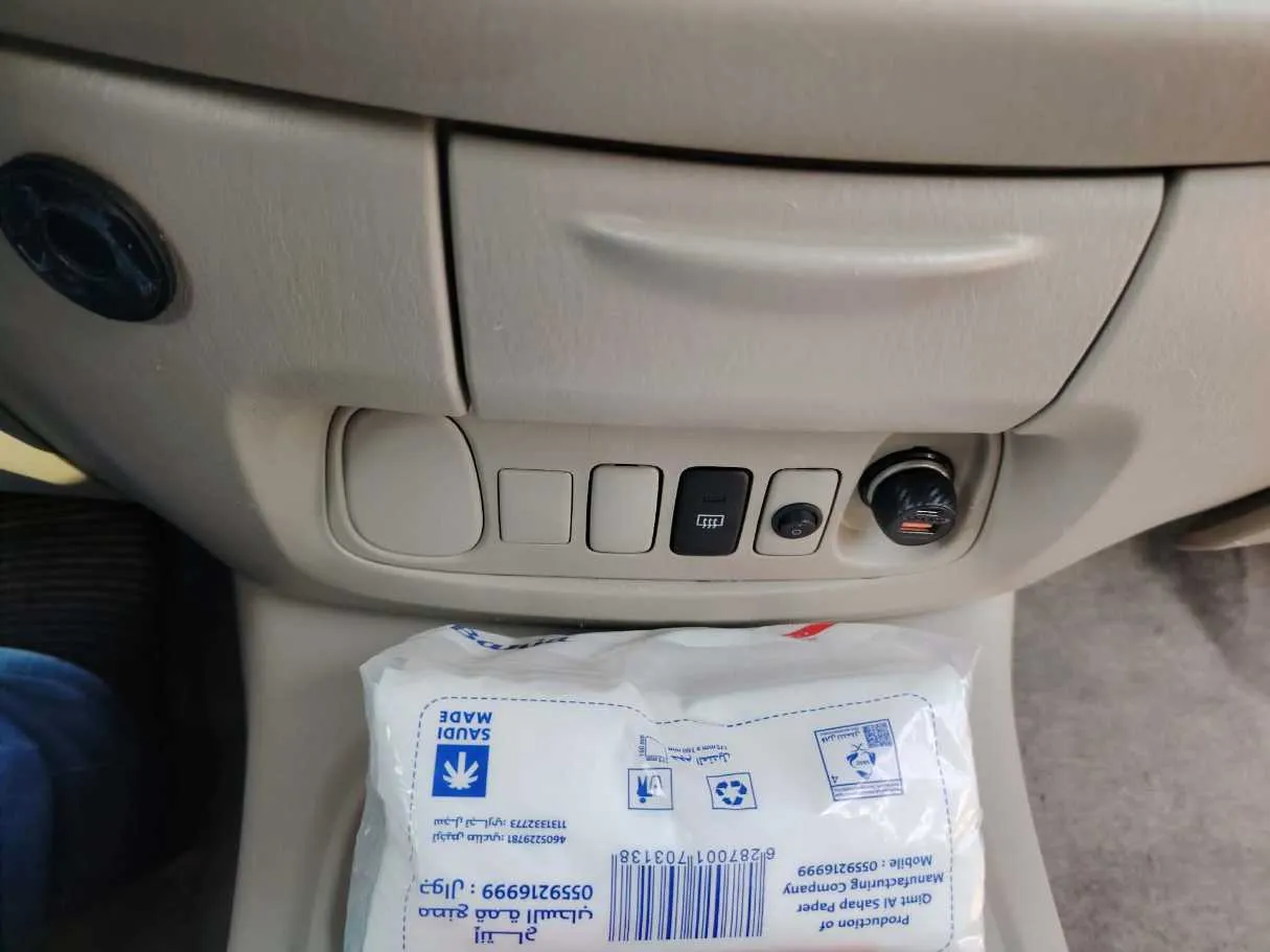 Car image 24