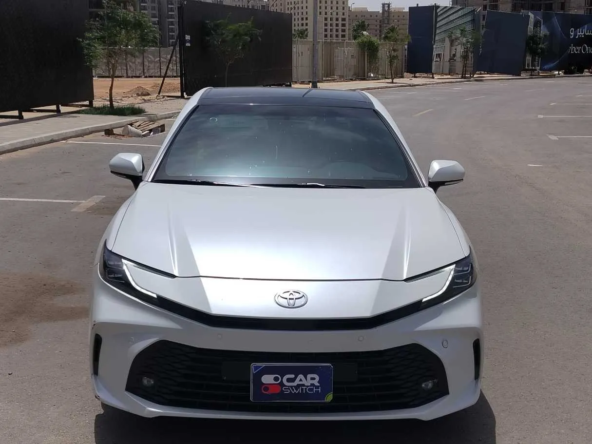Car image 2