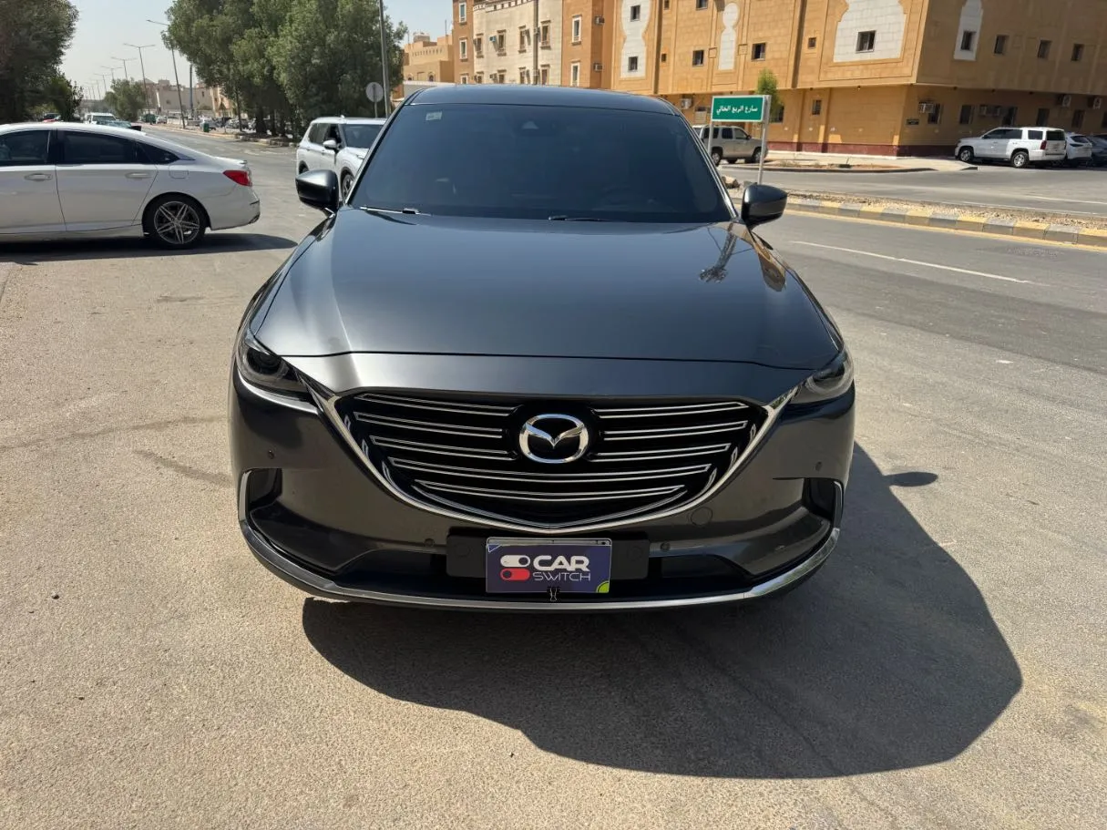 Car image 2