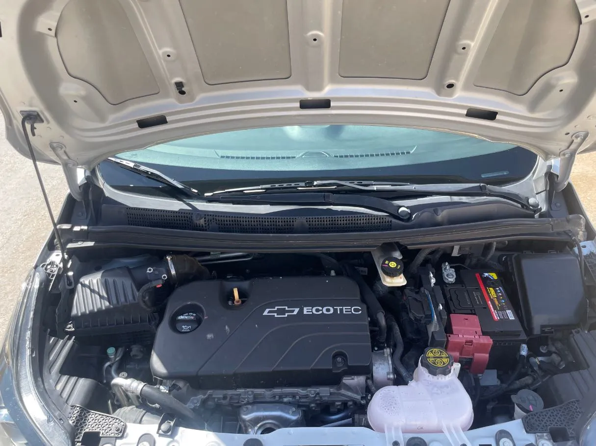 Car image 25