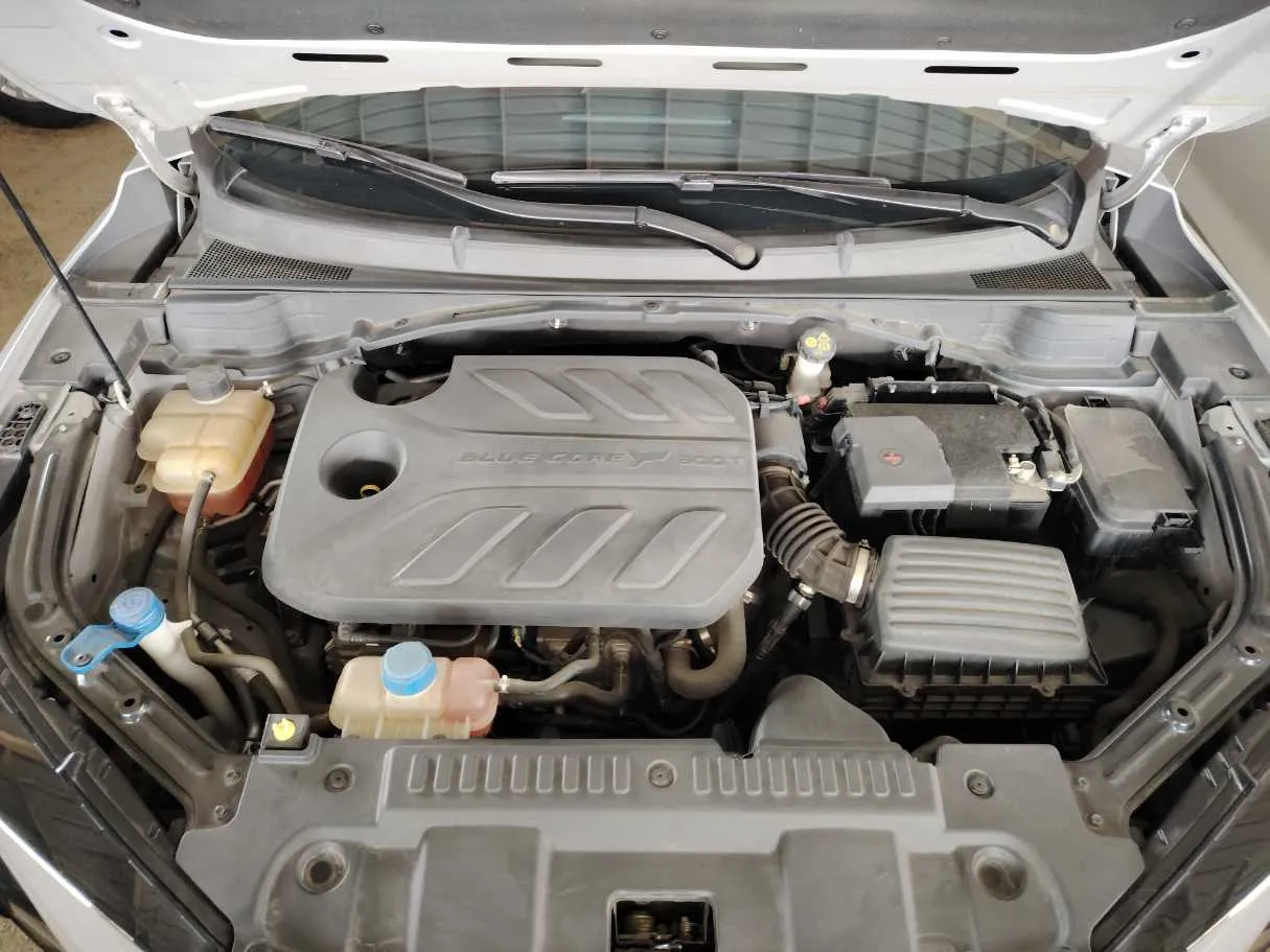 Car image 37