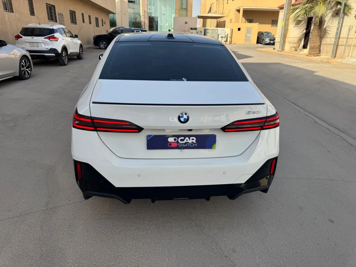 Car image 6