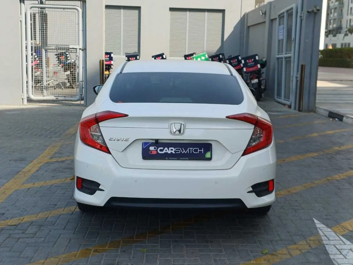 Car image 6