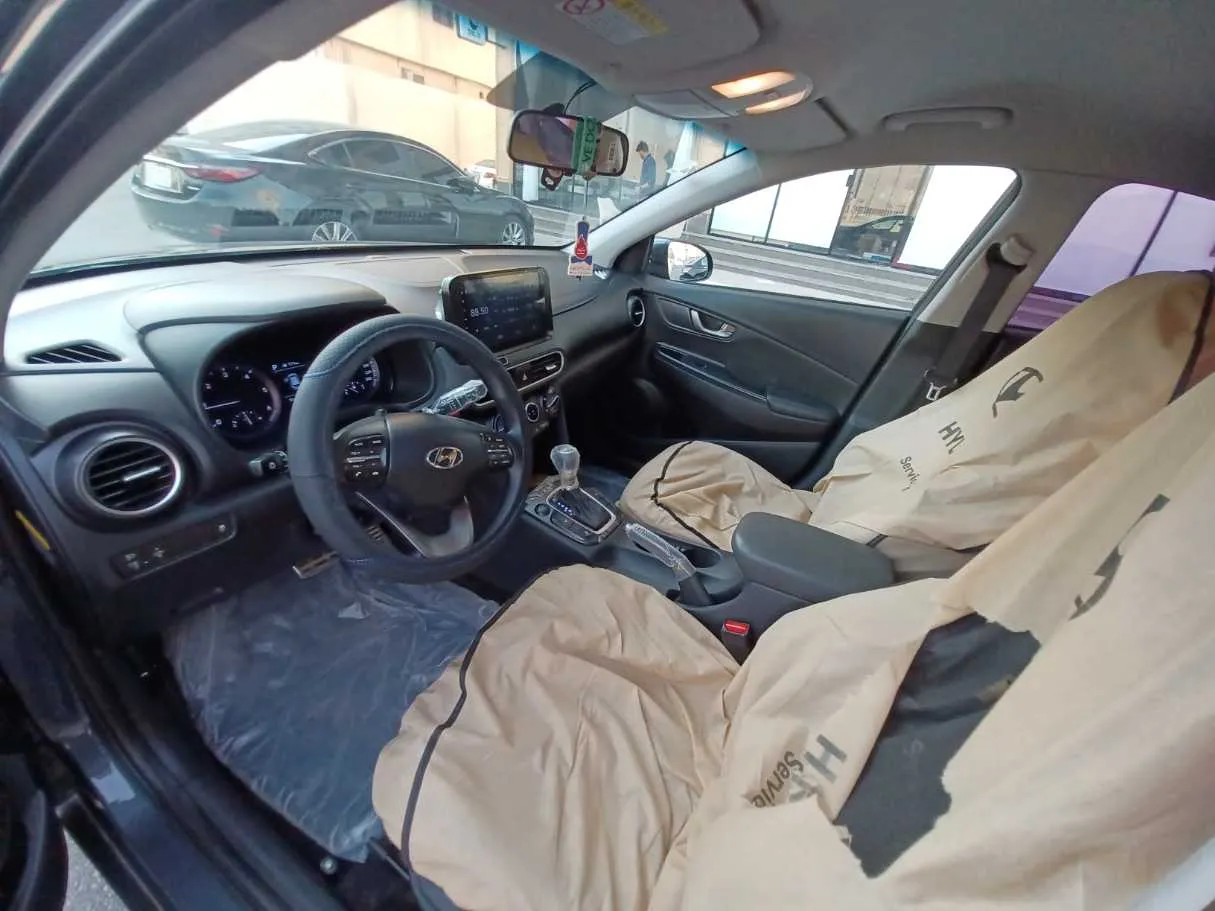 Car image 11