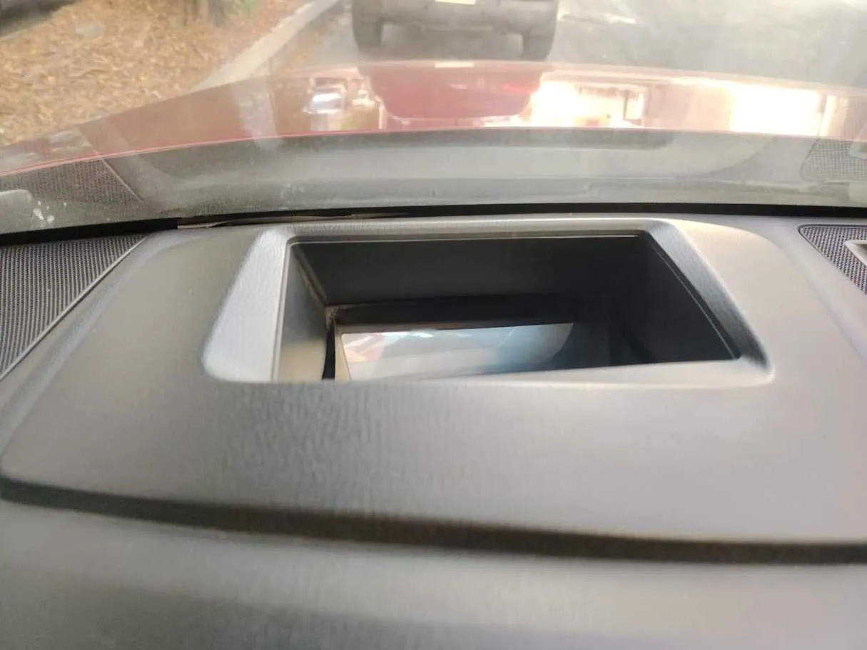 Car image 34