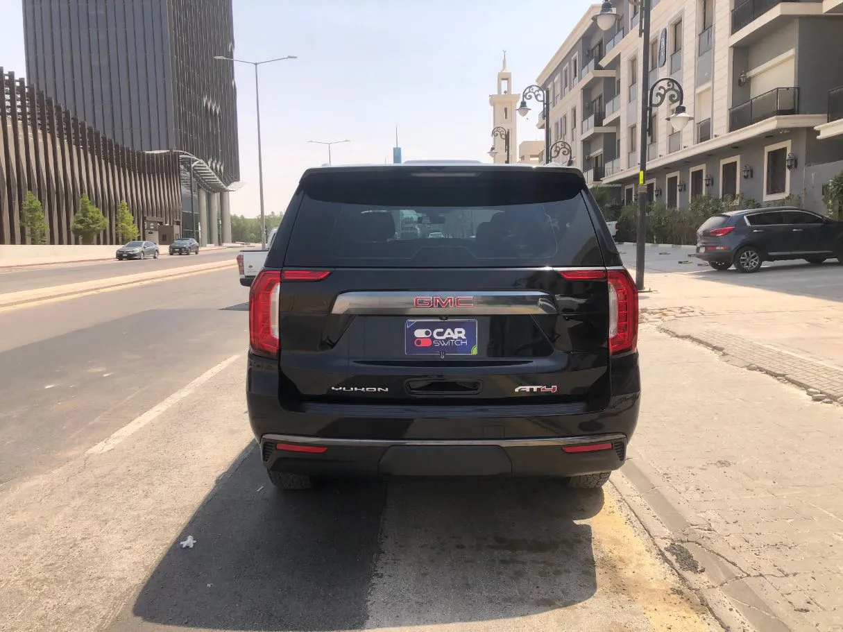 Car image 6