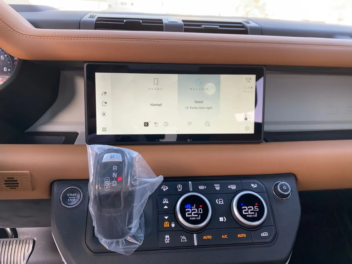 Car image 19