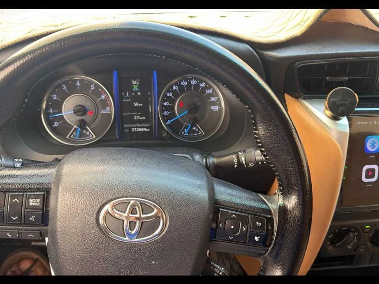 Car image 21