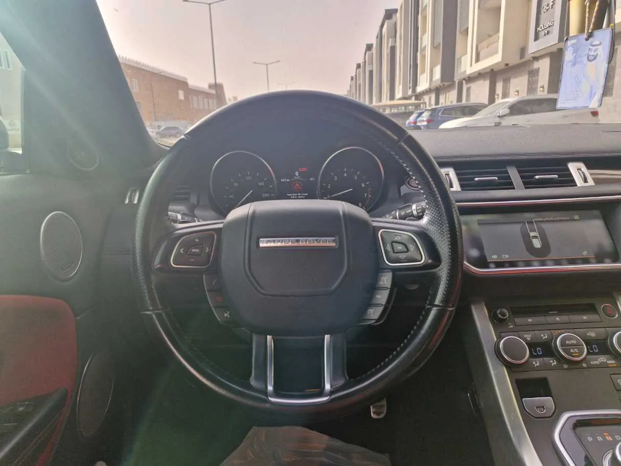 Car image 20
