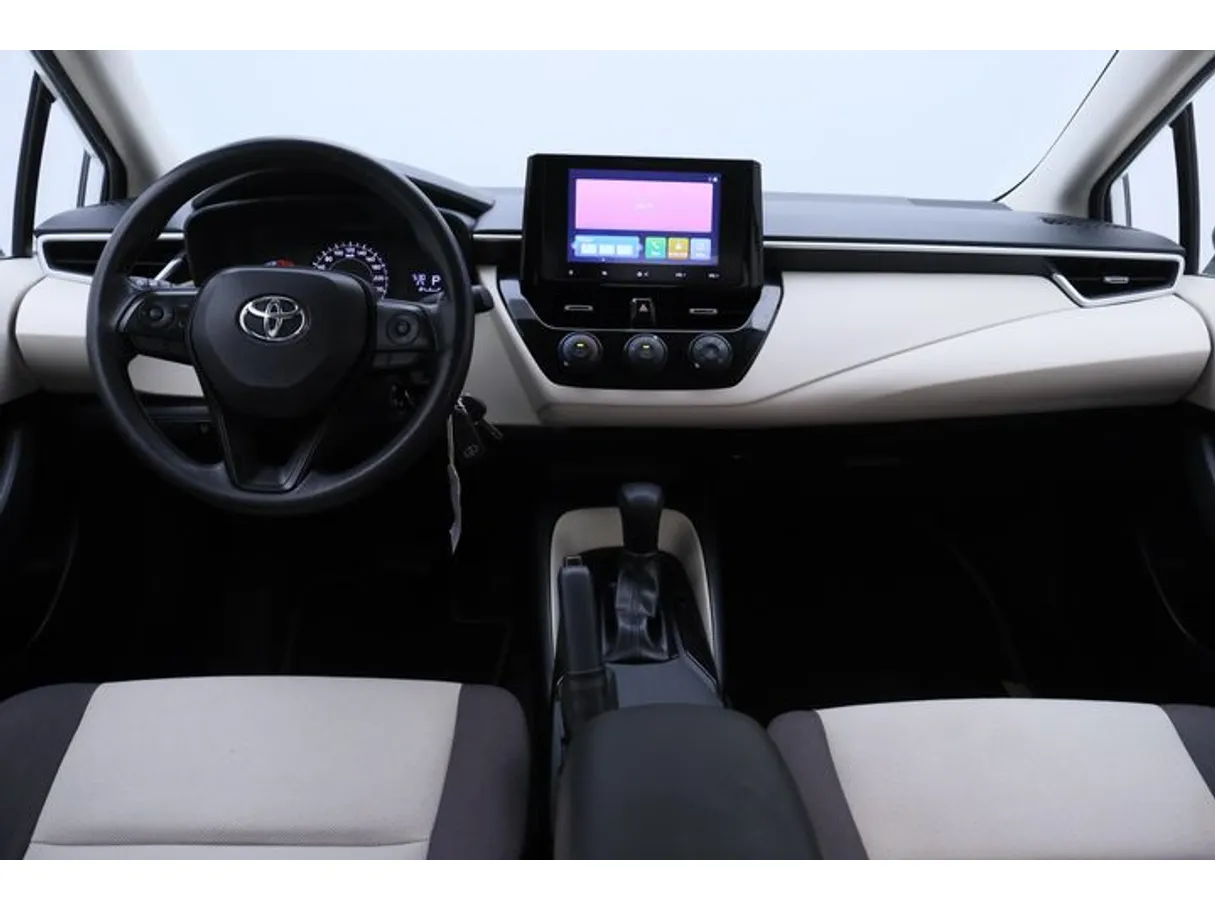 Car image 14