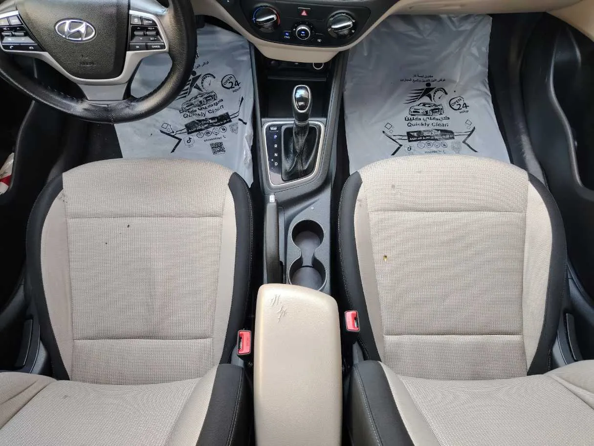 Car image 20