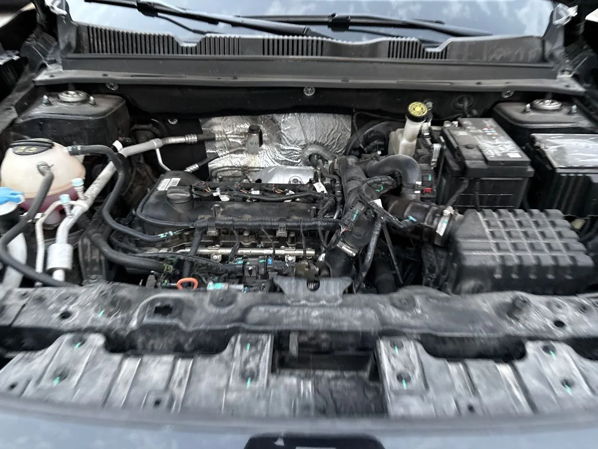 Car image 27