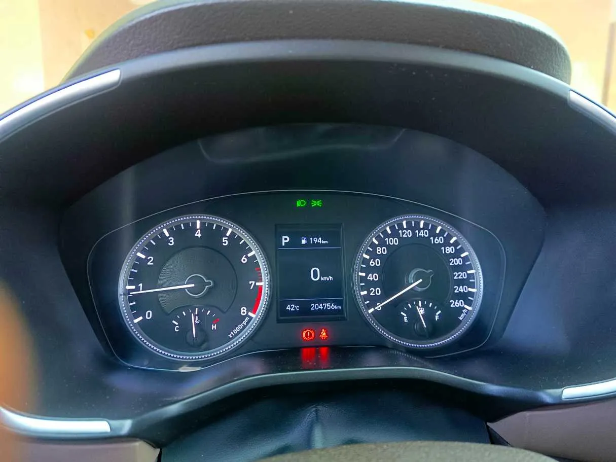 Car image 28