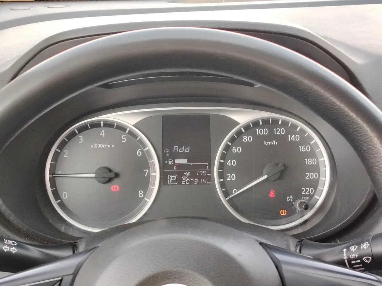 Car image 23