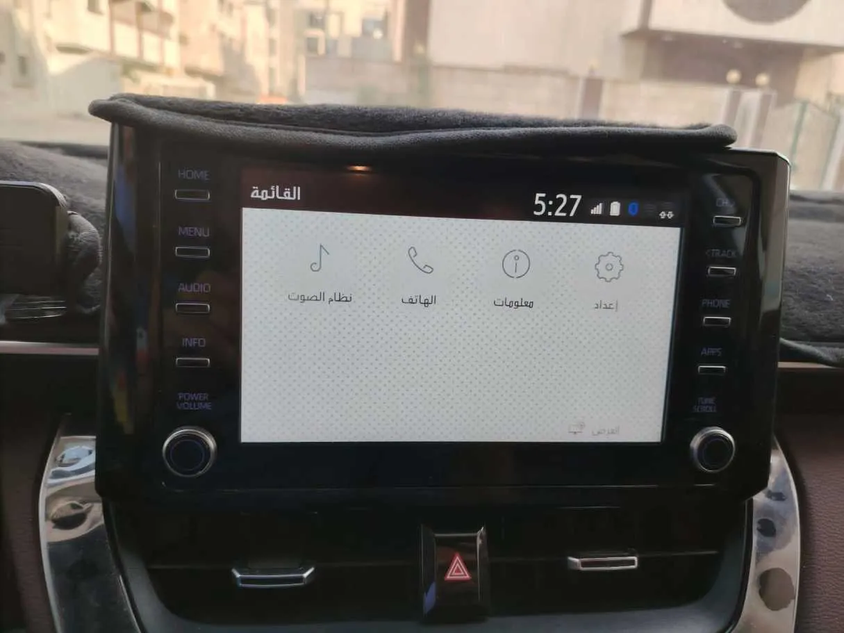 Car image 24