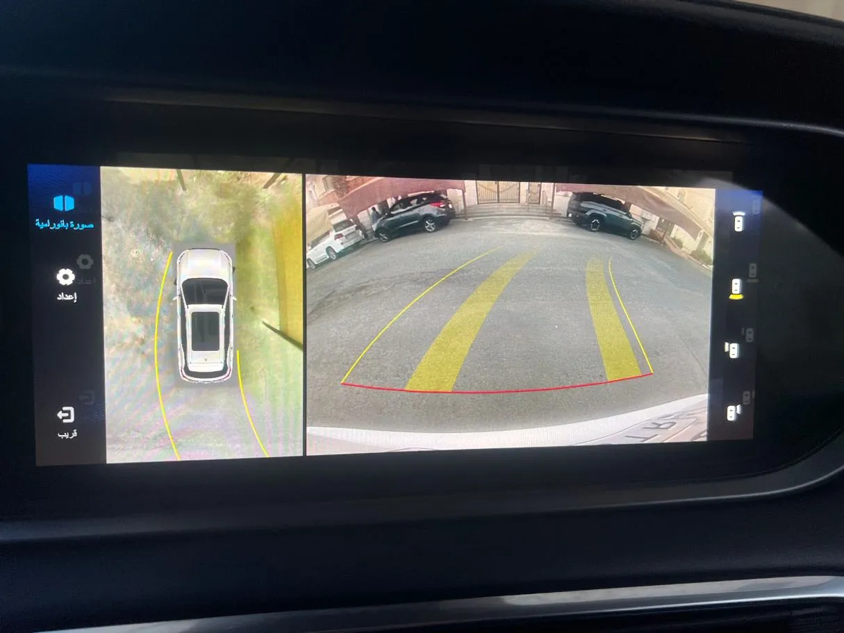 Car image 25