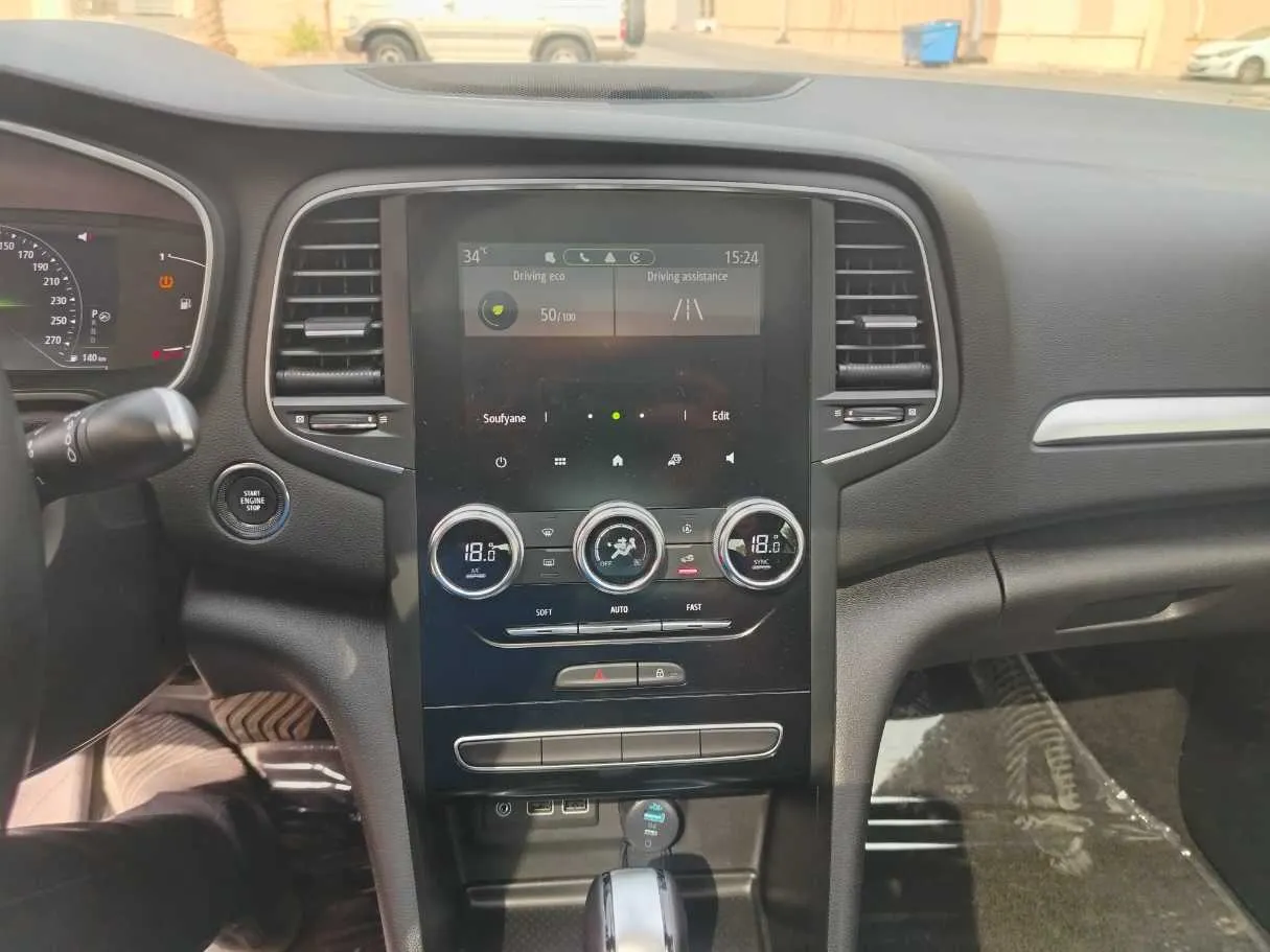 Car image 28