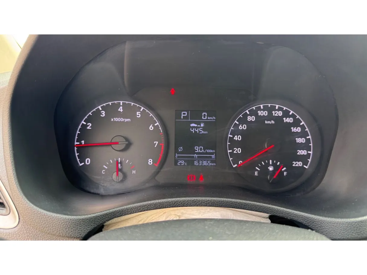 Car image 20