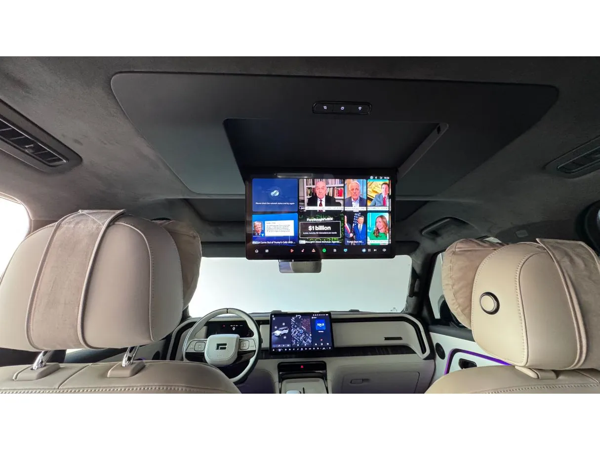 Car image 16