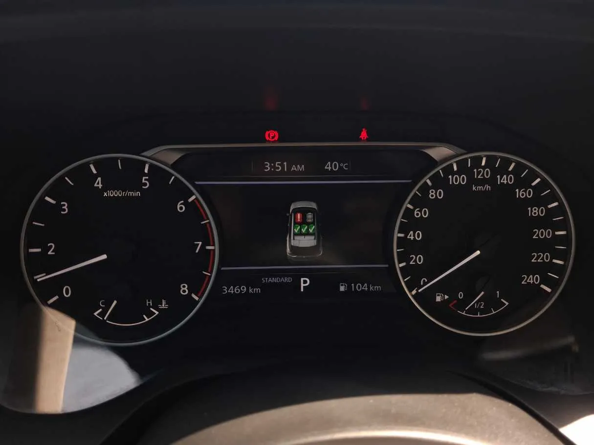 Car image 18