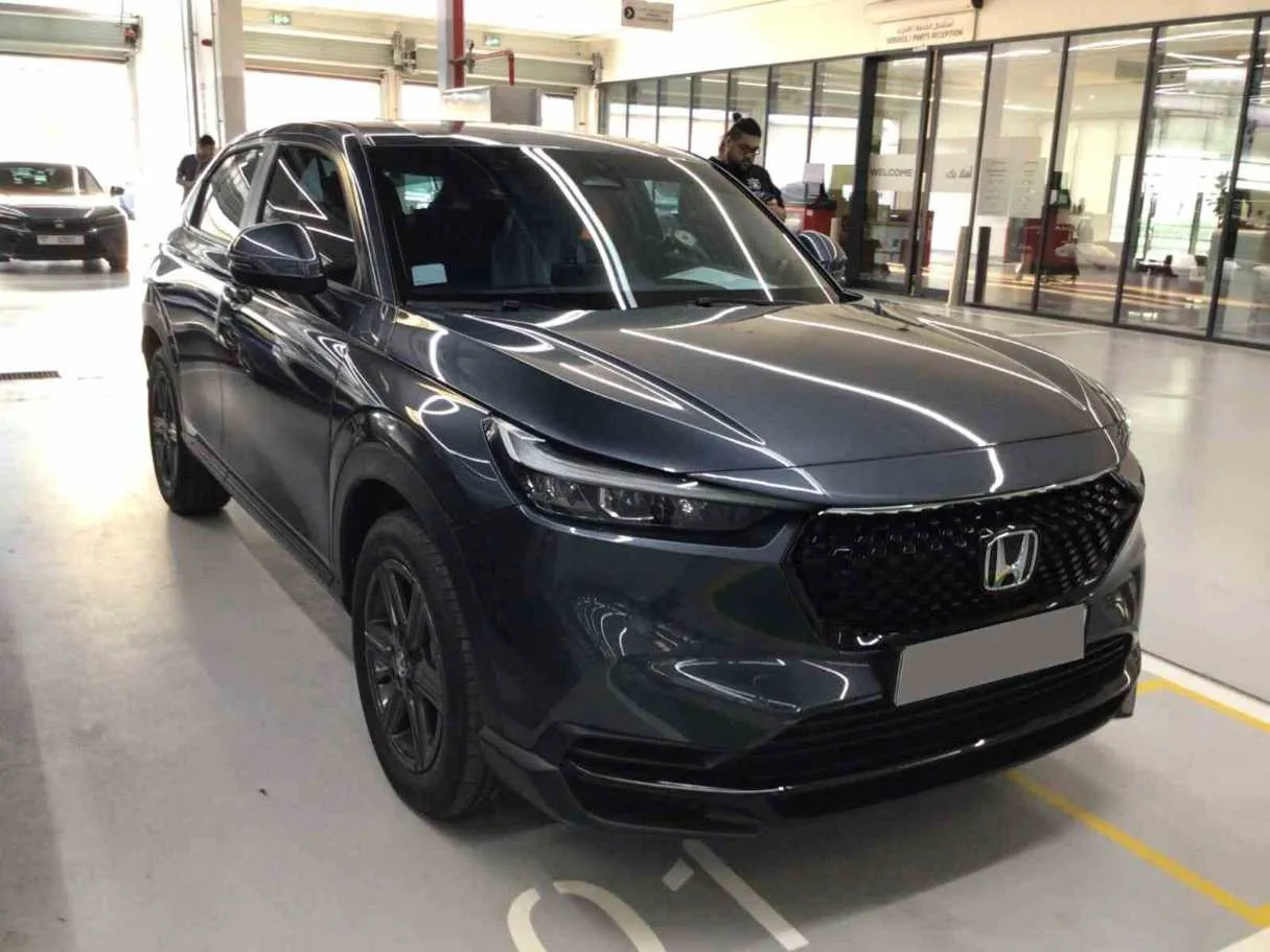 Car image 2