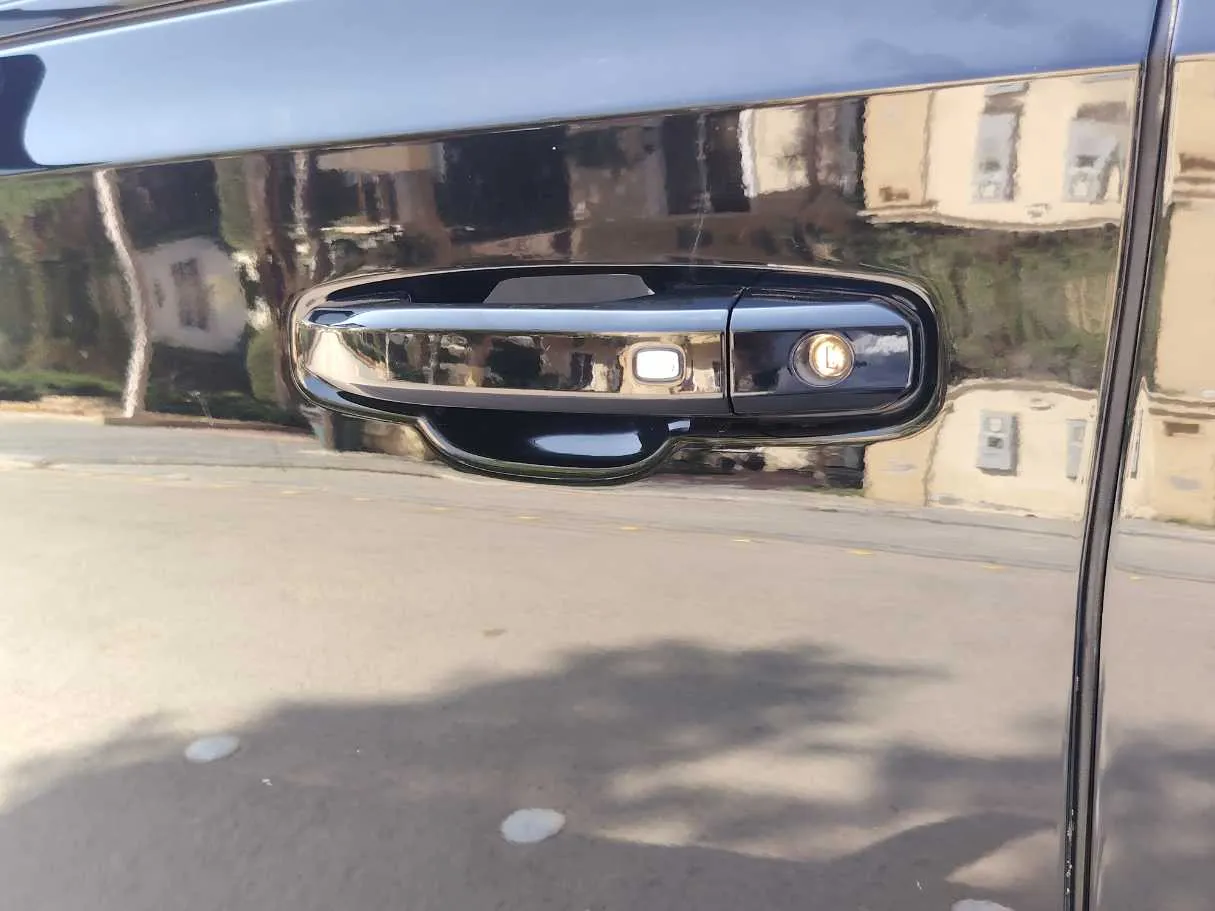 Car image 41