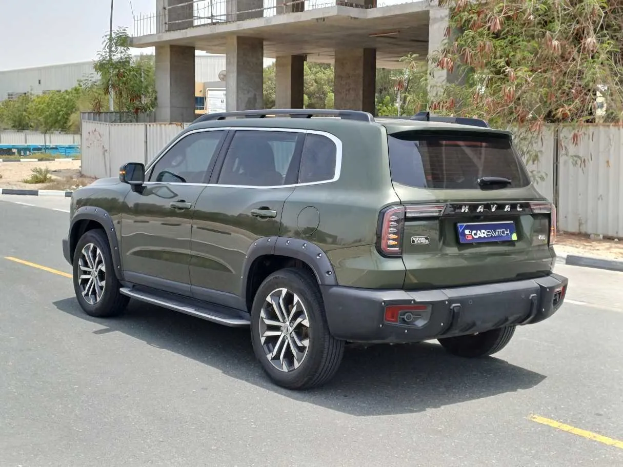Car image 7
