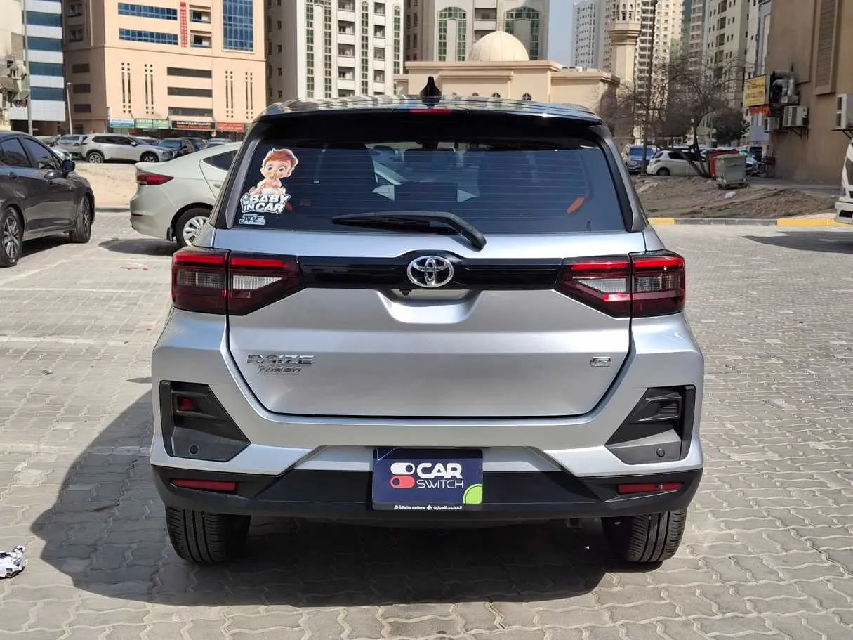 Car image 6