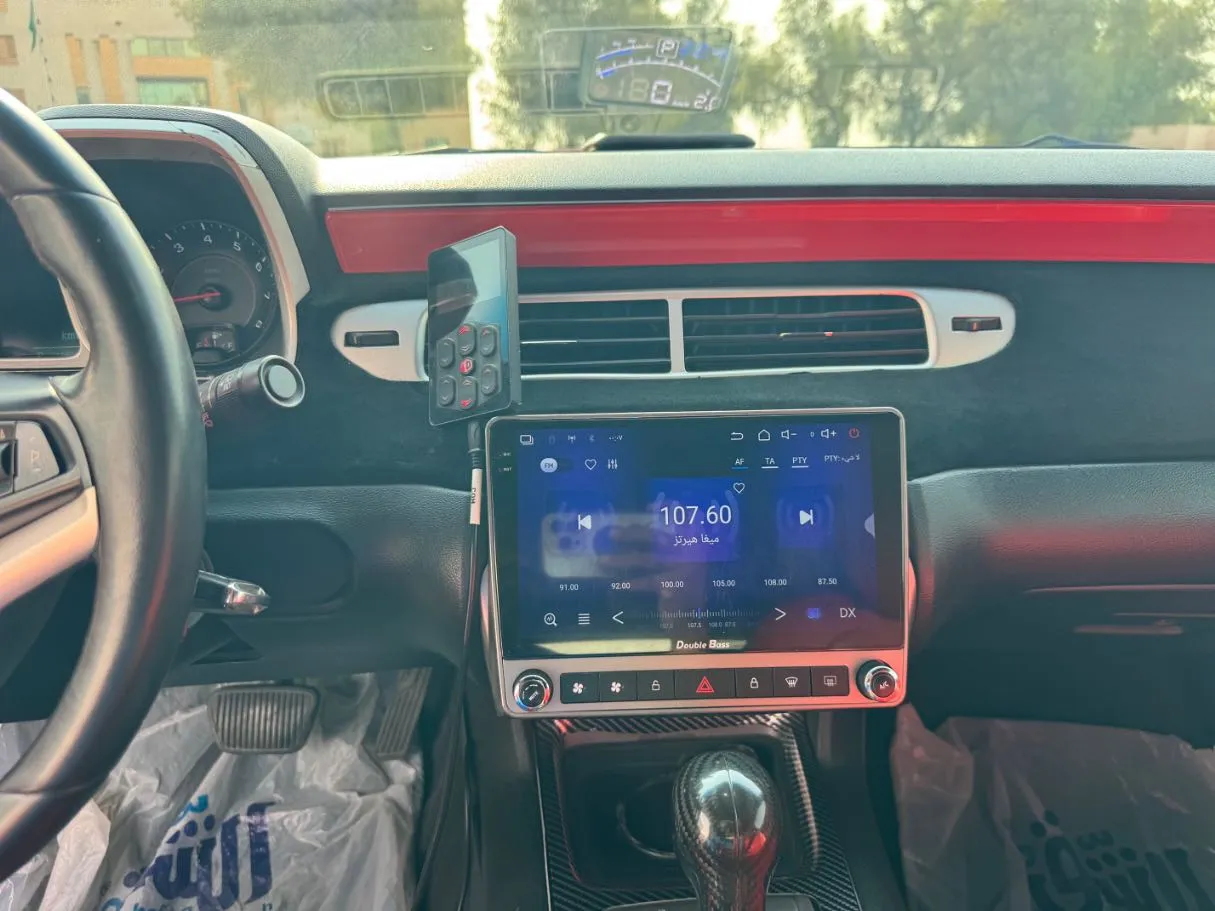 Car image 16