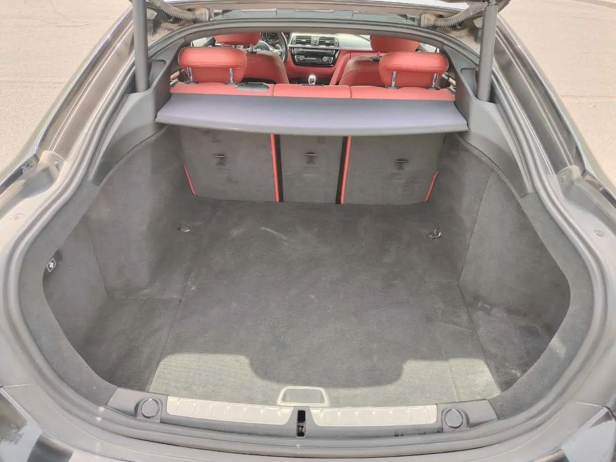 Car image 23