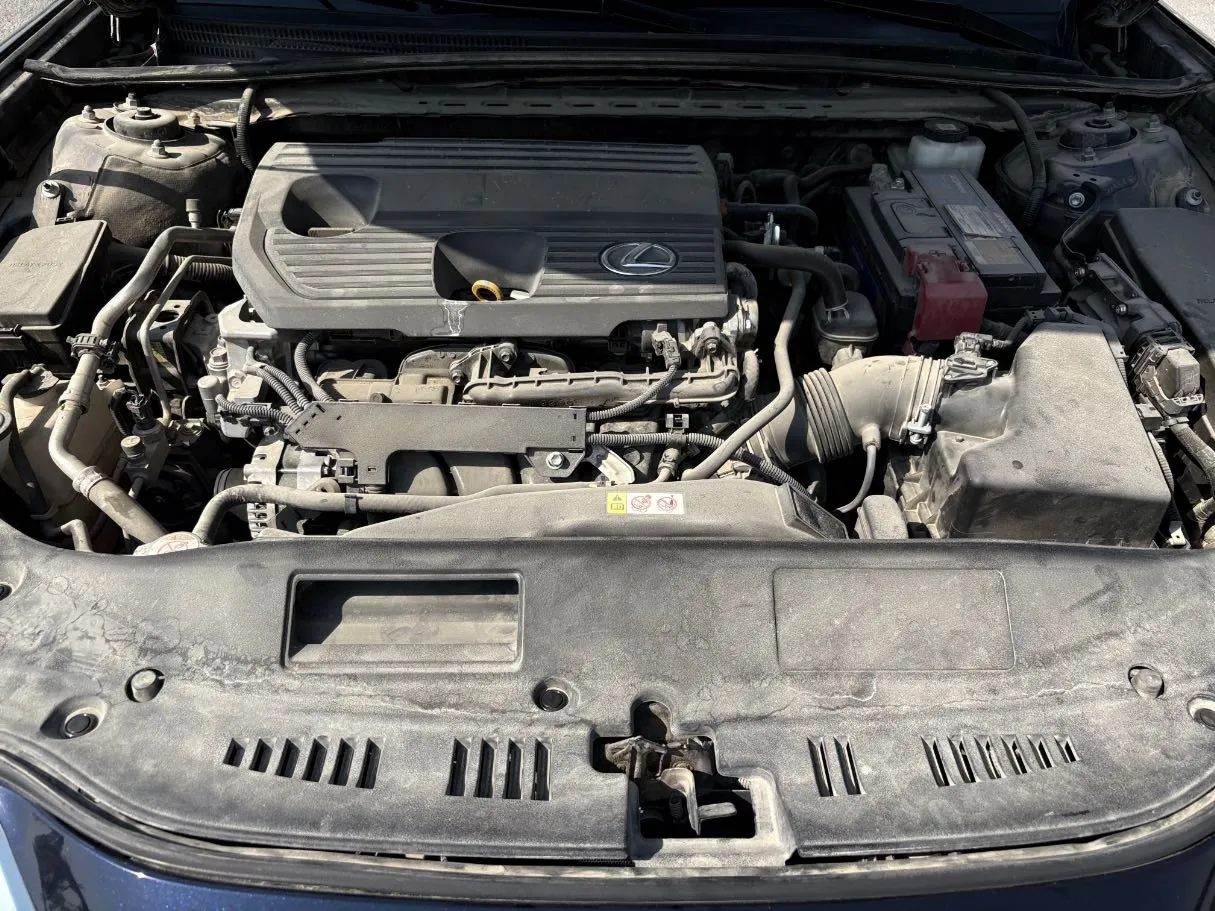 Car image 27