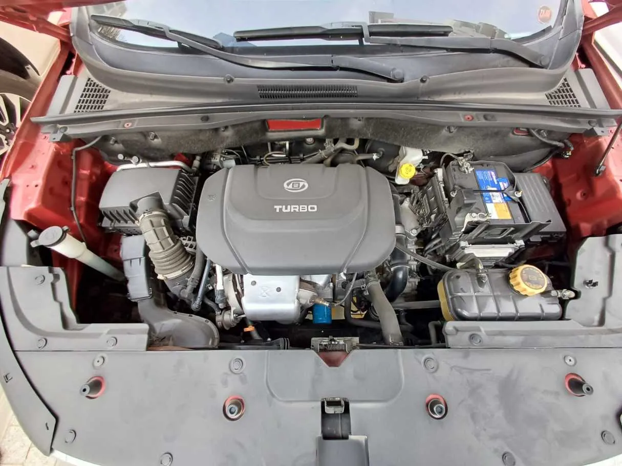 Car image 24