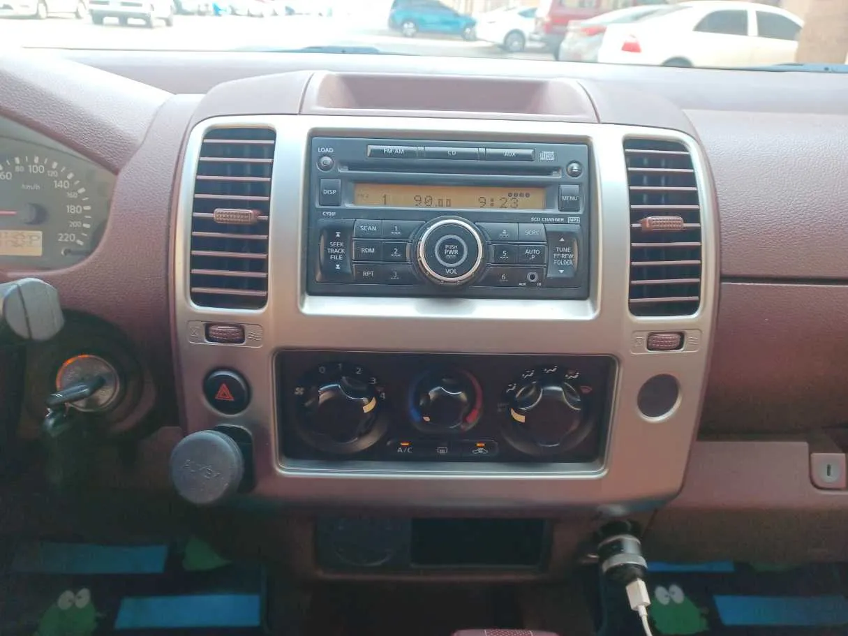 Car image 15
