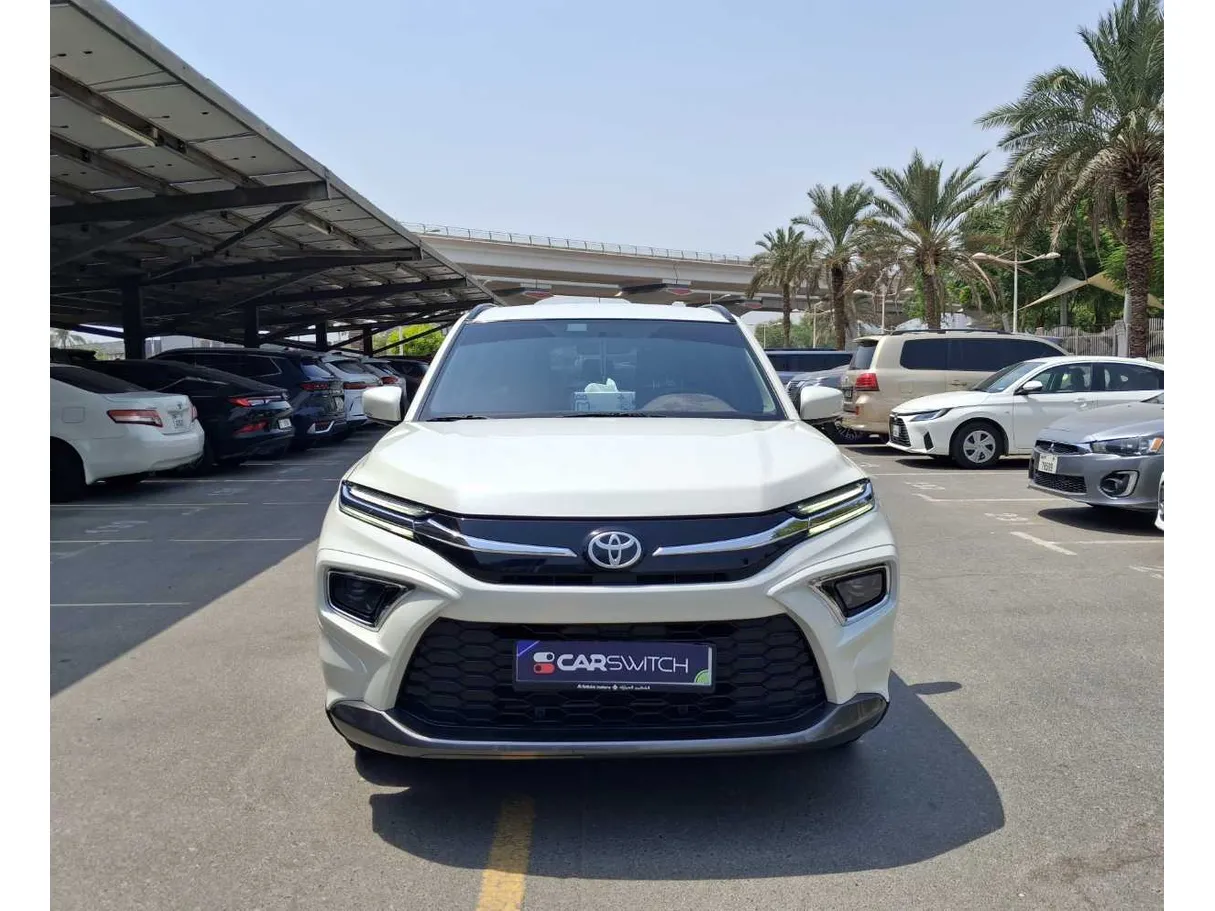 Car image 2