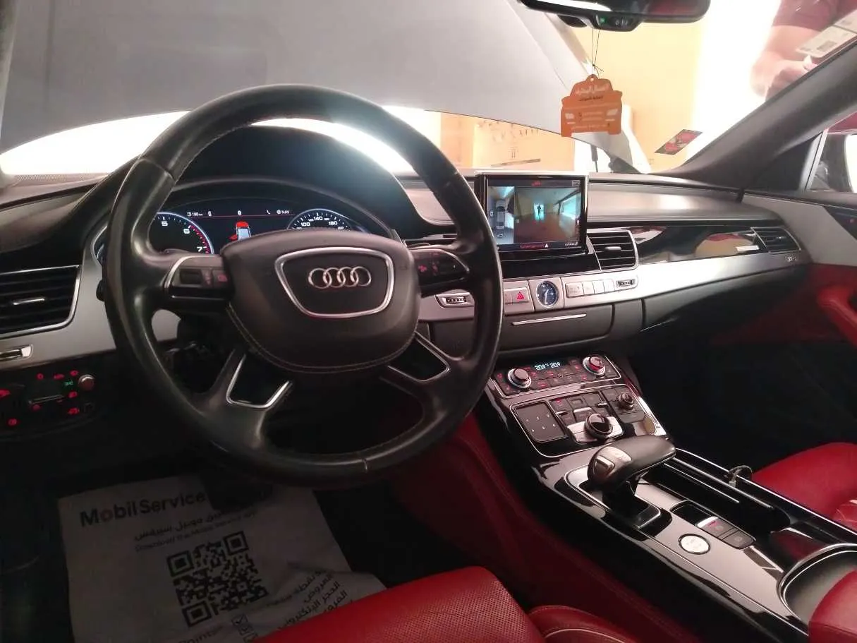 Car image 27