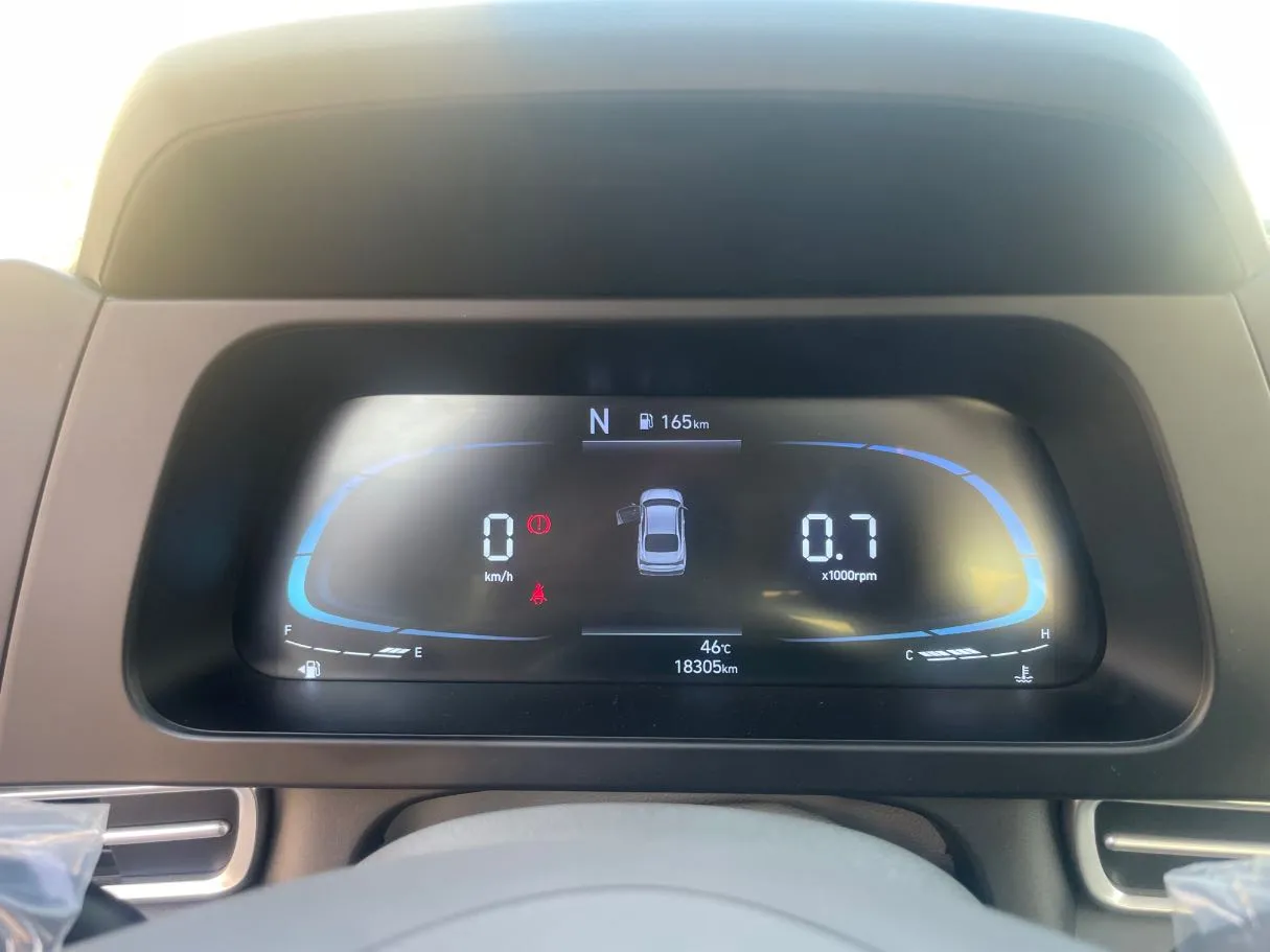 Car image 21
