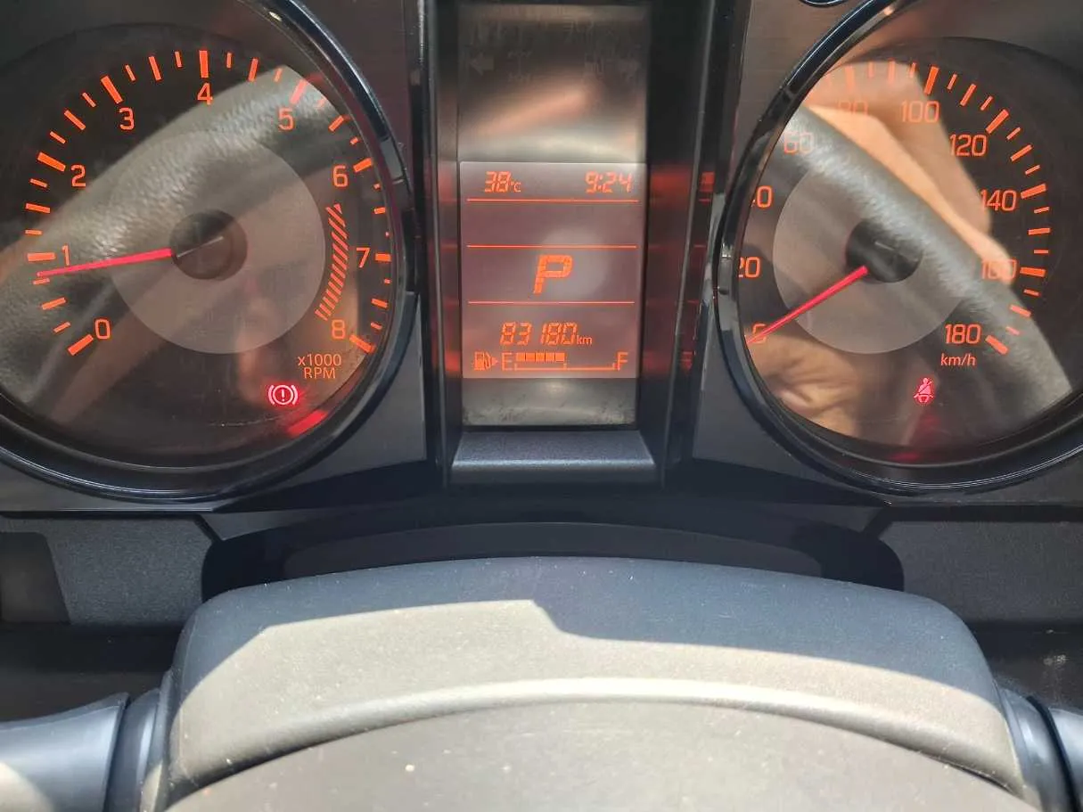 Car image 27