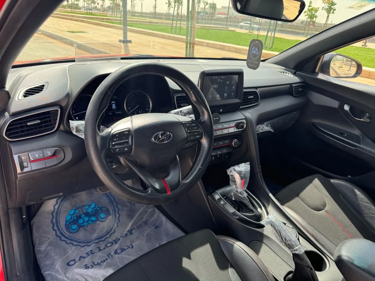 Car image 15