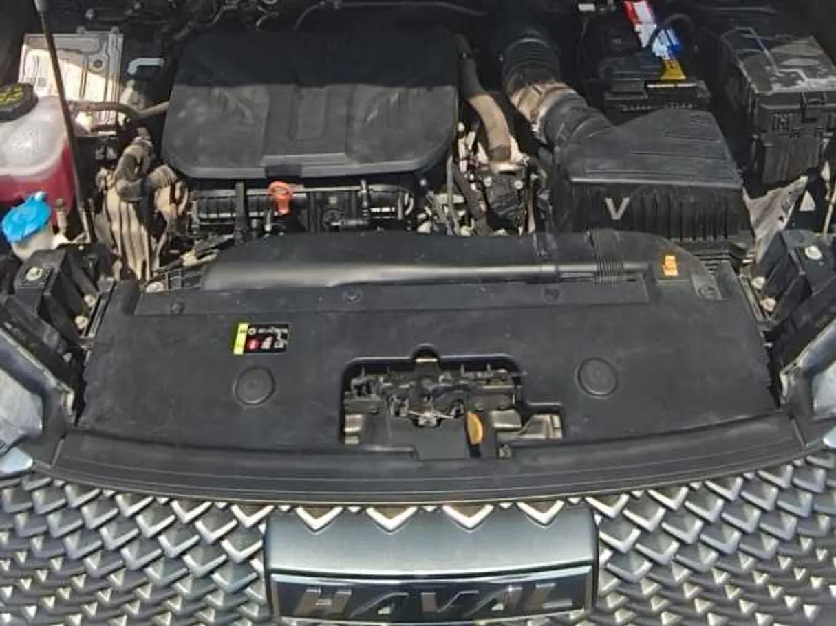 Car image 35